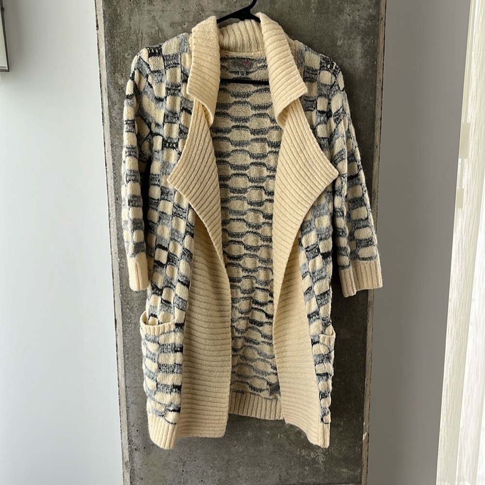 Ecoté Sweater - XS